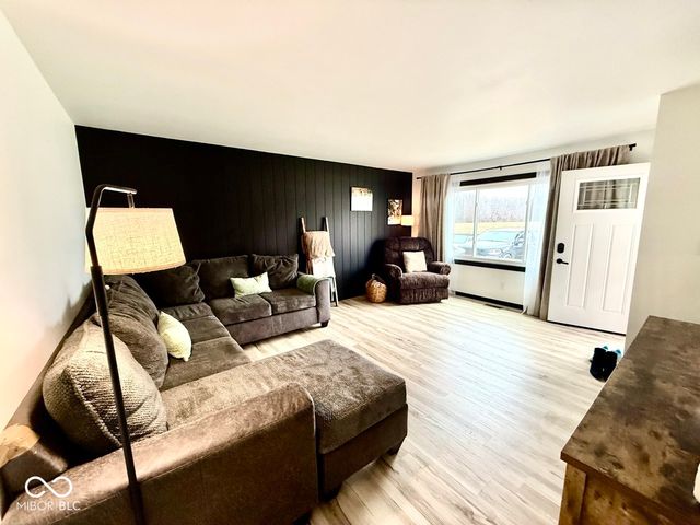 8433 E Milner Avenue, Terre Haute, IN 47803