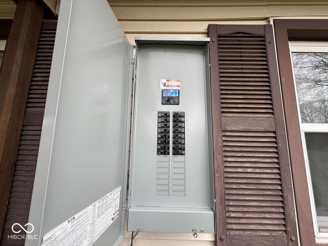 8433 E Milner Avenue, Terre Haute, IN 47803