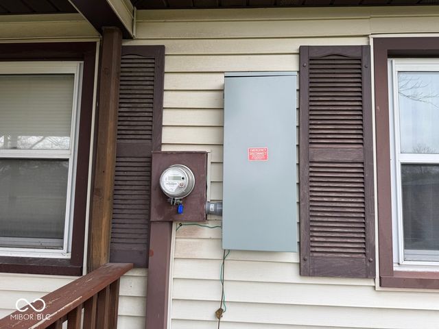 8433 E Milner Avenue, Terre Haute, IN 47803