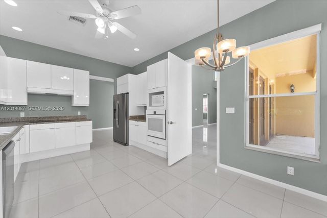 3728 NE 208th Ter, Aventura, FL 33180