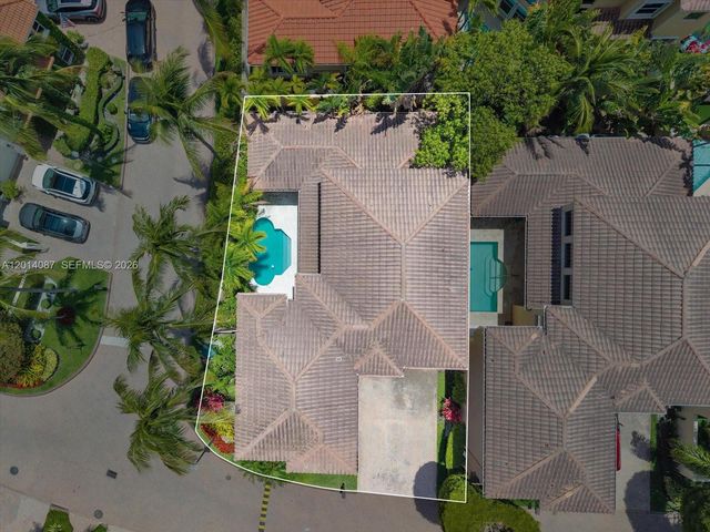 3728 NE 208th Ter, Aventura, FL 33180