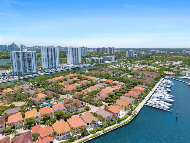 3728 NE 208th Ter, Aventura, FL 33180