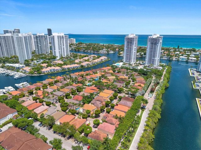 3728 NE 208th Ter, Aventura, FL 33180