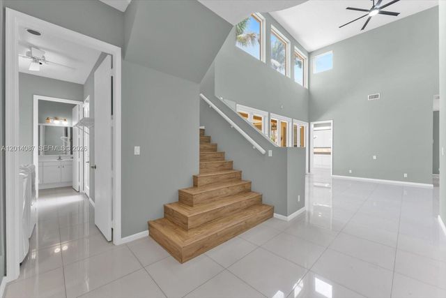 3728 NE 208th Ter, Aventura, FL 33180