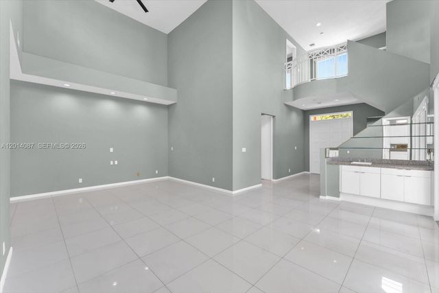 3728 NE 208th Ter, Aventura, FL 33180