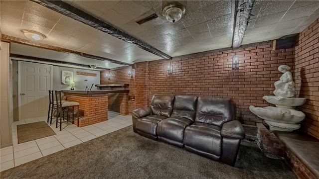 161 Schaffer Ave, Speers Boro, PA 15022