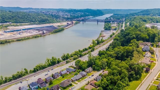 161 Schaffer Ave, Speers Boro, PA 15022