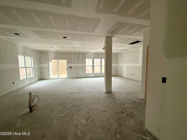 2801 Holston Way, Grimesland, NC 27837