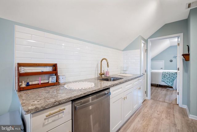 4221 WINCHESTER AVE, Atlantic City, NJ 08401