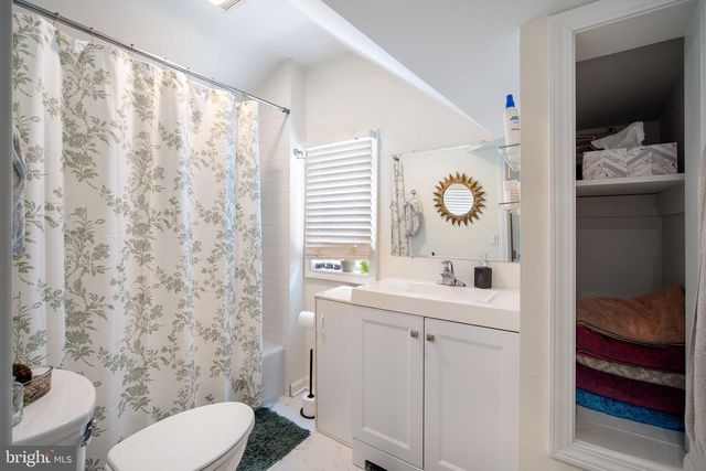 4221 WINCHESTER AVE, Atlantic City, NJ 08401