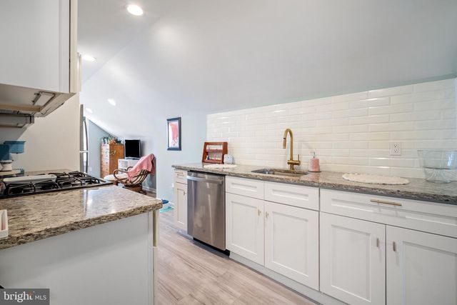 4221 WINCHESTER AVE, Atlantic City, NJ 08401