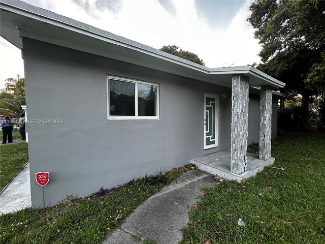 3411 NW 1st St, Lauderhill, FL 33311