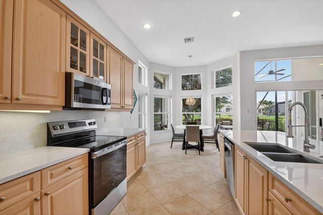 7387 Morocca Lake Drive, Delray Beach, FL 33446