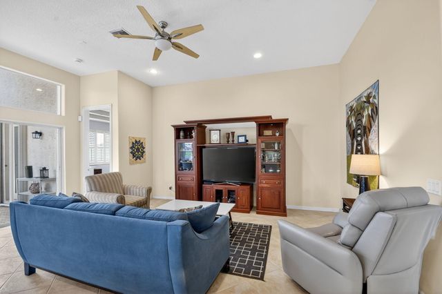 7387 Morocca Lake Drive, Delray Beach, FL 33446