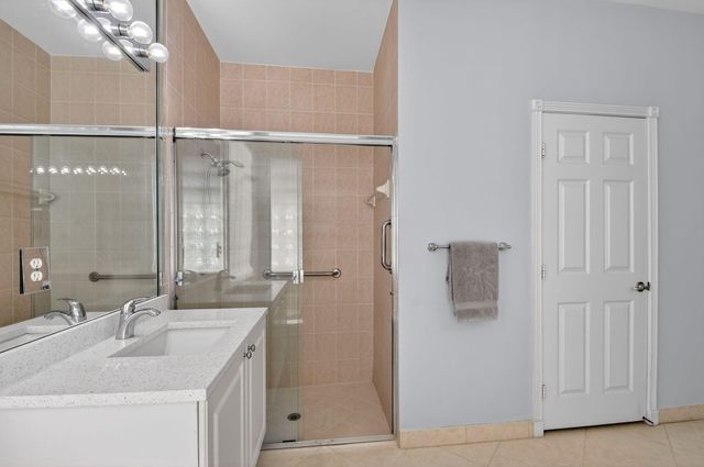 7387 Morocca Lake Drive, Delray Beach, FL 33446