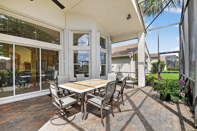 7387 Morocca Lake Drive, Delray Beach, FL 33446