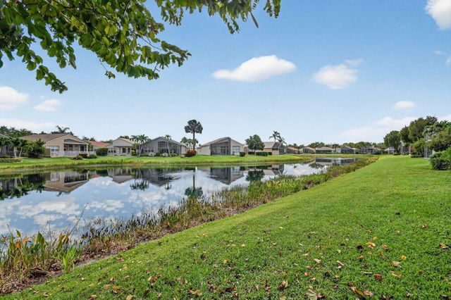 7387 Morocca Lake Drive, Delray Beach, FL 33446
