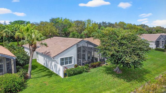 7387 Morocca Lake Drive, Delray Beach, FL 33446