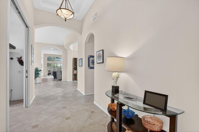 7387 Morocca Lake Drive, Delray Beach, FL 33446