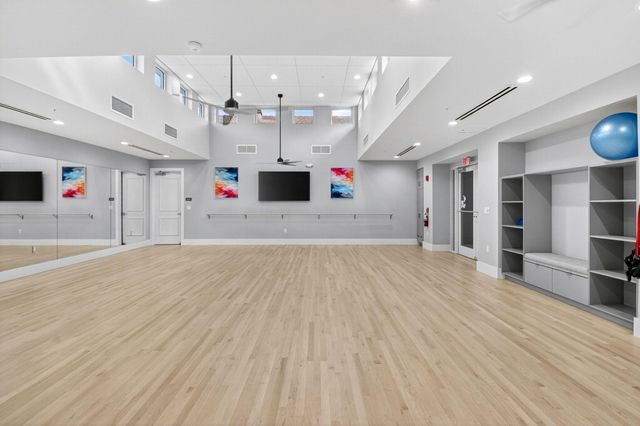 7387 Morocca Lake Drive, Delray Beach, FL 33446