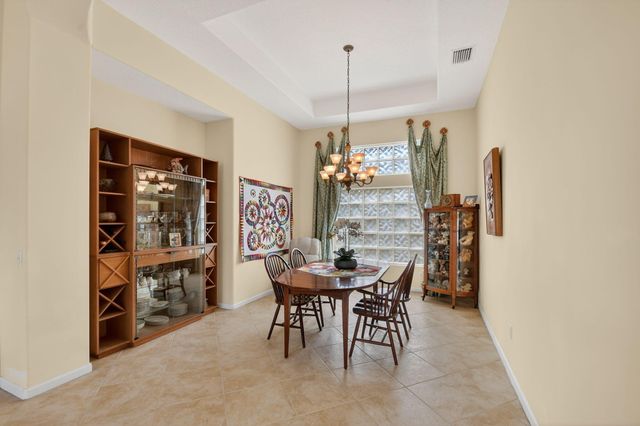 7387 Morocca Lake Drive, Delray Beach, FL 33446