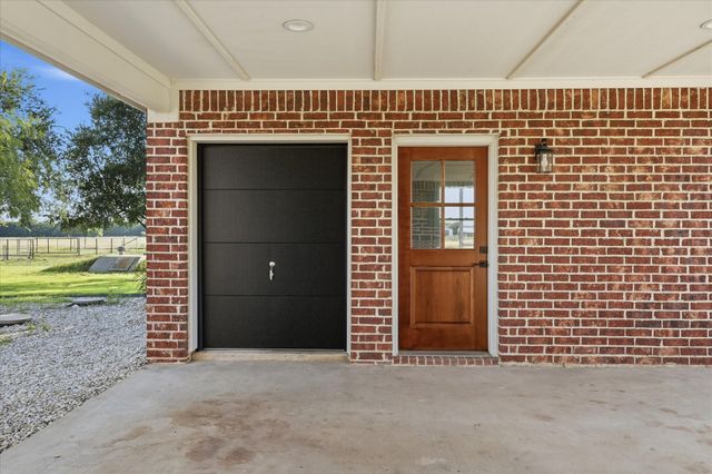 2500 County Road 332, Era, TX 76238