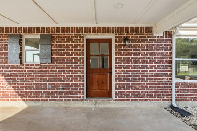 2500 County Road 332, Era, TX 76238
