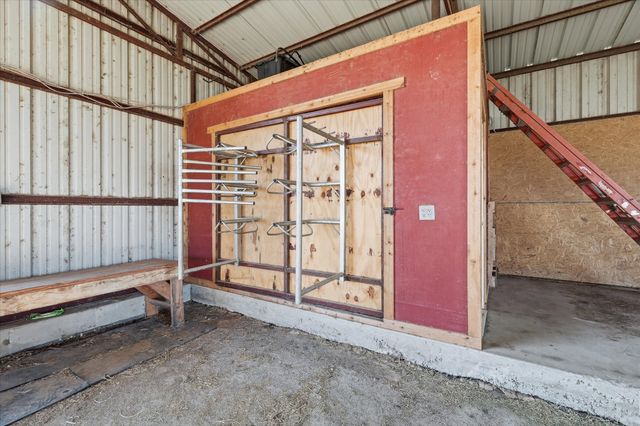2500 County Road 332, Era, TX 76238