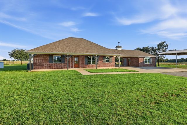 2500 County Road 332, Era, TX 76238