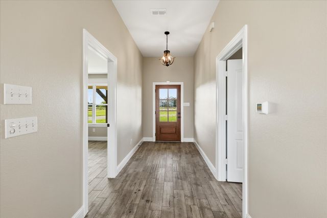 2500 County Road 332, Era, TX 76238