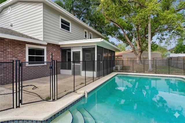 1907 RAMBLING LANE, Brandon, FL 33510