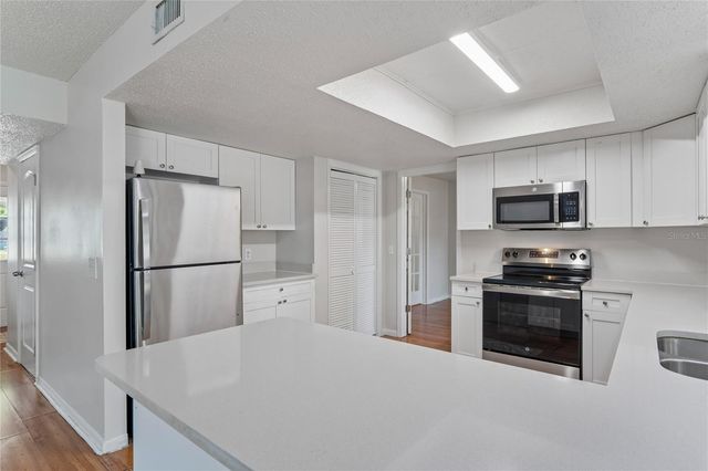 1907 RAMBLING LANE, Brandon, FL 33510