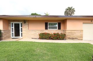 5227 Glade CT, Cape Coral, FL 33904