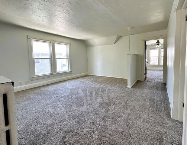 16 E 11TH STREET, Fond Du Lac, WI 54935