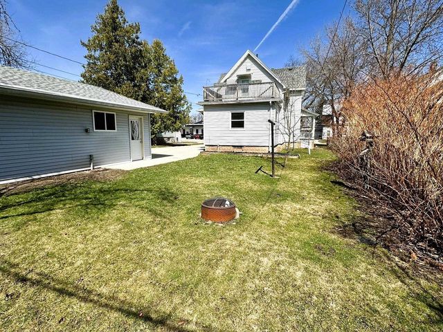 16 E 11TH STREET, Fond Du Lac, WI 54935
