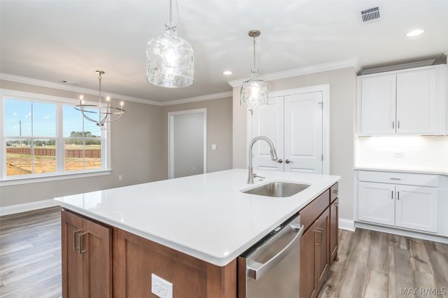 125 Wasden Way, Prattville, AL 36066