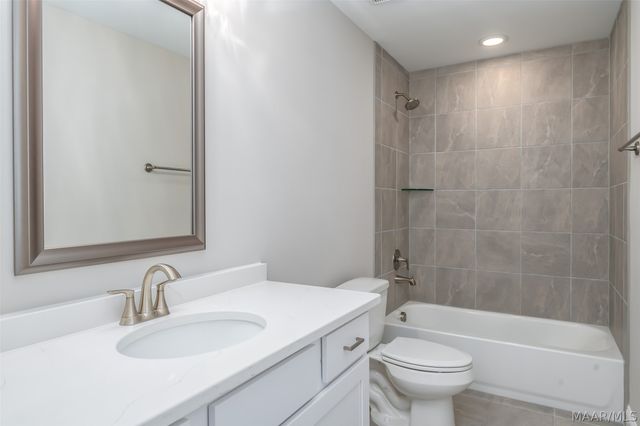 125 Wasden Way, Prattville, AL 36066