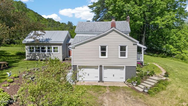 106 State Highway 30, Northampton, NY 12134