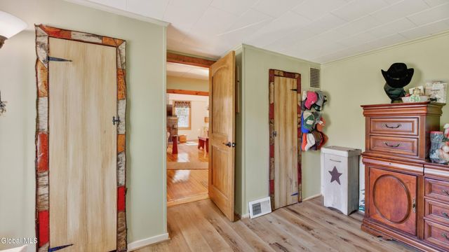 106 State Highway 30, Northampton, NY 12134