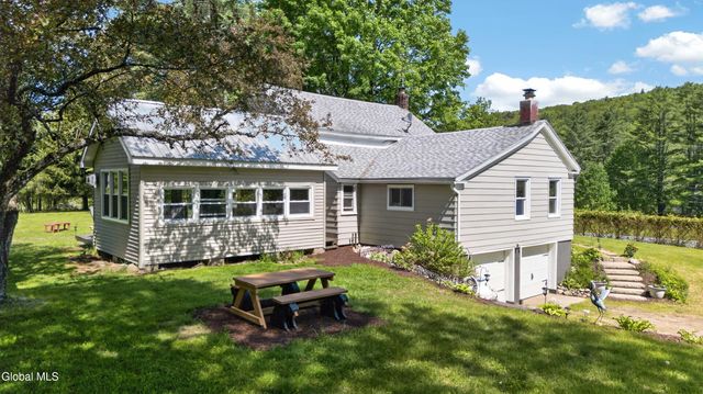 106 State Highway 30, Northampton, NY 12134