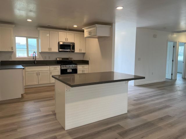 1901 Patterson Avenue, Corcoran, CA 93212