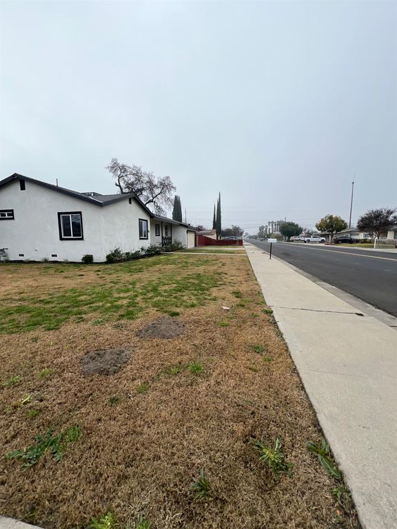 Image 5 of property listing at 1901 Patterson Avenue, Corcoran, CA 93212