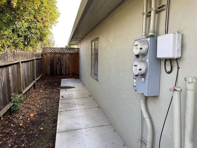 7011 Rosanna Street, Gilroy, CA 95020