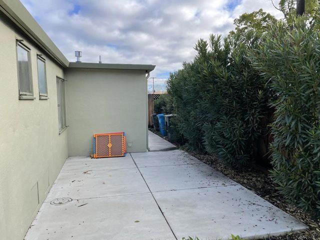 7011 Rosanna Street, Gilroy, CA 95020