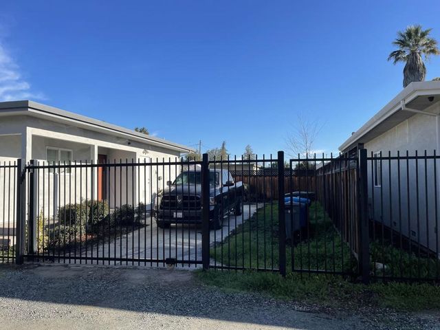 7011 Rosanna Street, Gilroy, CA 95020