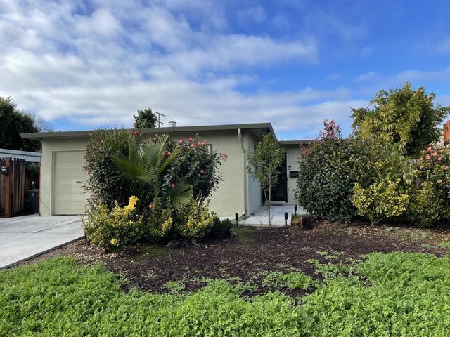 7011 Rosanna Street, Gilroy, CA 95020