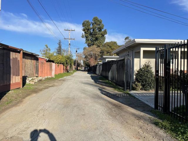 7011 Rosanna Street, Gilroy, CA 95020