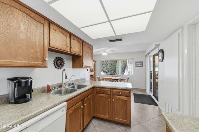 220 LEISURE WORLD --, Mesa, AZ 85206