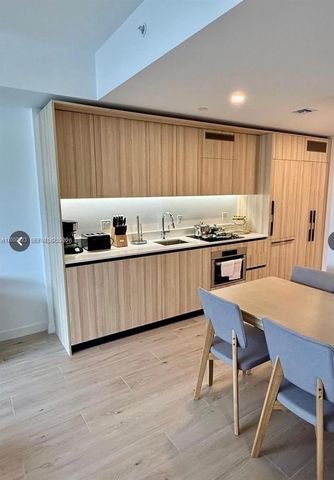 225 N Miami Ave 212, Miami, FL 33128