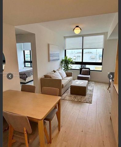 225 N Miami Ave 212, Miami, FL 33128